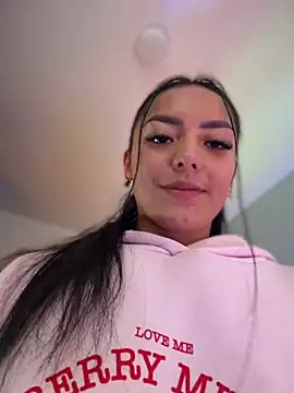 im-isabella online show from May 2026 05:09:01 PM