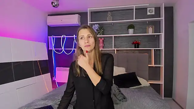 Snapshot of ChristyBrook chatting on October 2025 09:15:02 PM ChristyBrook online show from October 2025 09:15:02 PM