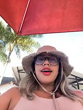 sara calderon online show from September 2025 03:00:02 PM