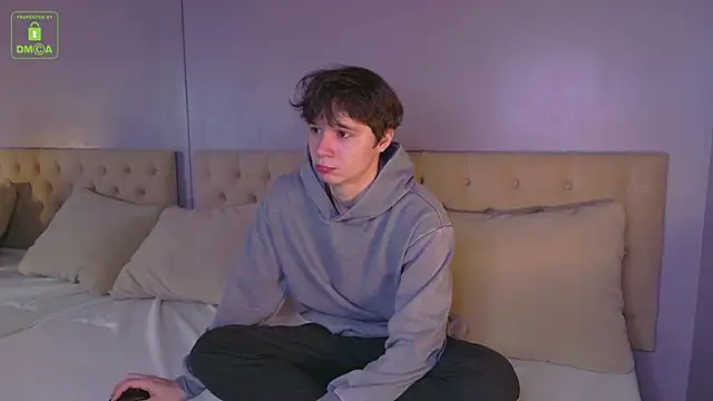 Snapshot of AnthonyHall chatting on November 2025 04:45:02 AM AnthonyHall online show from November 2025 04:45:02 AM