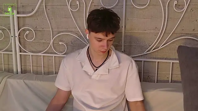 Snapshot of AnthonyHall chatting on November 2025 04:38:01 AM AnthonyHall online show from November 2025 04:38:01 AM