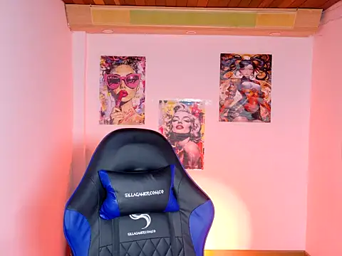 Snapshot of DOBLEWYOSK69G chatting on February 2026 12:42:01 PM DOBLEWYOSK69G online show from February 2026 12:42:01 PM