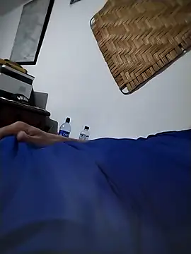 Snapshot of DOBLEWYOSK69G chatting on April 2026 08:28:02 PM DOBLEWYOSK69G online show from April 2026 08:28:02 PM