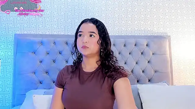 Evaa Lunna  online show from December 2025 08:14:02 PM