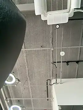 Ninazhang online show from April 2026 02:31:01 AM