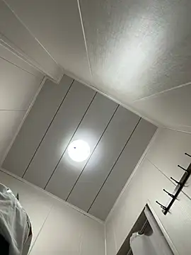 Ninazhang online show from April 2026 12:56:01 AM