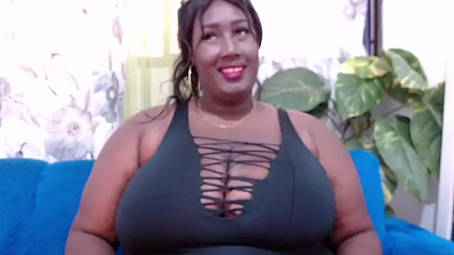 Snapshot of desirewilliam chatting on June 2026 03:16:02 PM desirewilliam online show from June 2026 03:16:02 PM