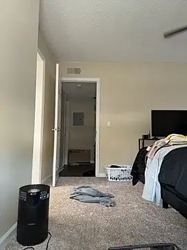 sweetsirenn online show from March 2026 01:33:01 PM