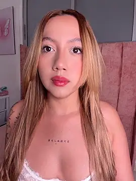 Snapshot of Becca_Johnson_u chatting on May 2026 01:14:02 AM Becca Johnson u online show from May 2026 01:14:02 AM