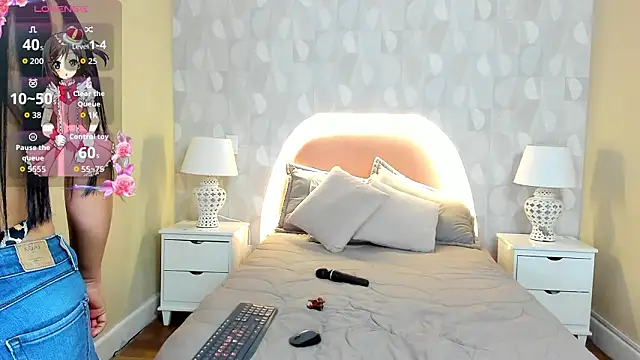 isabella milf  online show from February 2026 07:09:01 PM