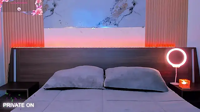 samanthaa moon online show from April 2026 12:47:01 AM