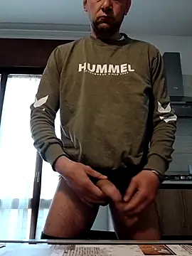 Alessio1987 online show from March 2026 06:18:02 AM