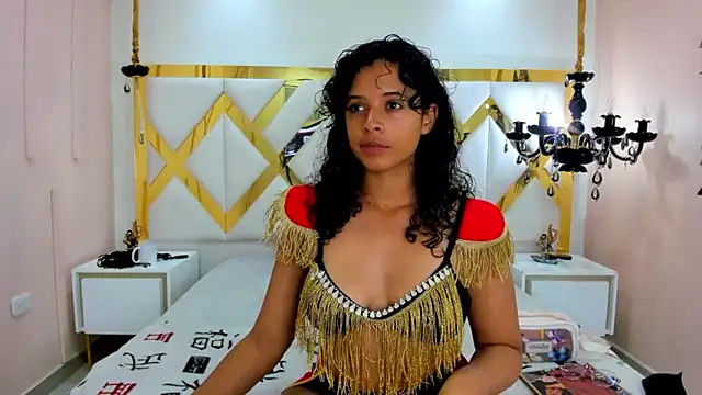 Sweet Lucyy online show from October 2025 04:44:01 AM