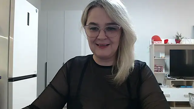 EleanoraDream online show from April 2026 01:05:02 PM