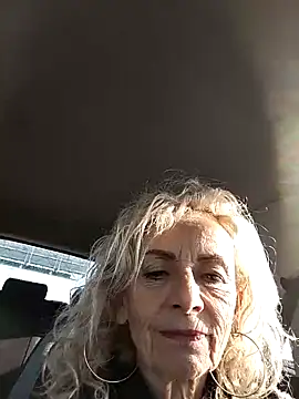 clarabell4 online show from April 2026 06:44:01 AM