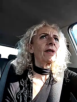 clarabell4 online show from May 2026 07:03:01 AM