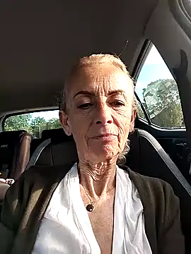 clarabell4 online show from May 2026 04:25:01 PM