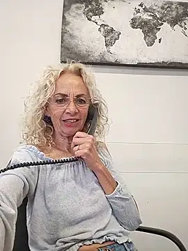 clarabell4 online show from May 2026 08:31:02 AM