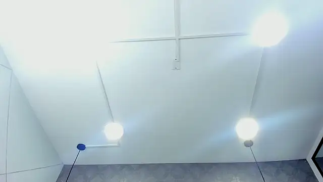 ThaliaCross online show from September 2025 12:21:02 PM