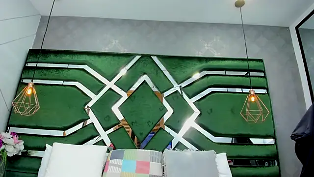 ThaliaCross online show from October 2025 08:07:02 PM