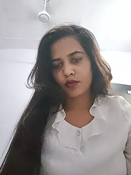 Snapshot of cute_radhikaa chatting on June 2026 05:12:02 AM cute radhikaa online show from June 2026 05:12:02 AM