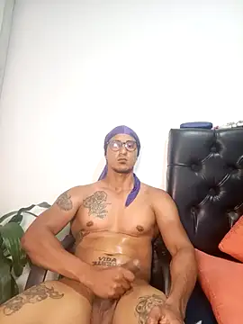 Snapshot of doublefun24 chatting on November 2025 11:10:02 PM doublefun24 online show from November 2025 11:10:02 PM