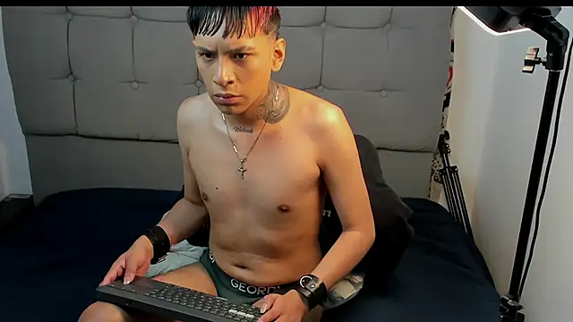 jake hott1 online show from November 2025 03:12:02 PM