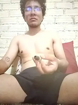 LecheDeSoya666 online show from January 2026 10:12:02 PM