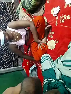 Snapshot of MONiSHA-moni-21 chatting on September 2025 04:52:01 PM MONiSHA-moni-21 online show from September 2025 04:52:01 PM