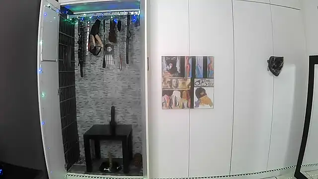 Snapshot of BaDSubMiss chatting on April 2026 05:10:01 AM BaDSubMiss online show from April 2026 05:10:01 AM