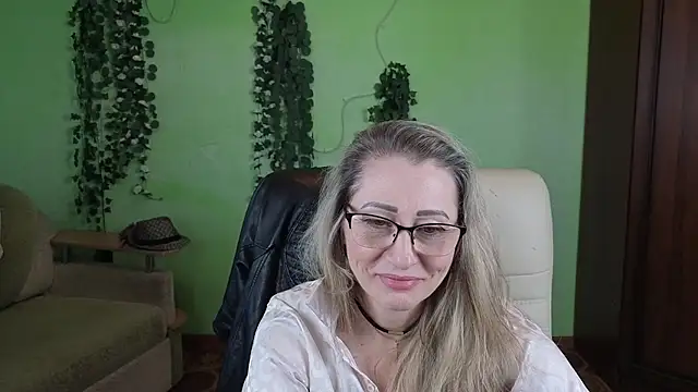 Habibi Honeyy online show from December 2025 11:14:02 AM