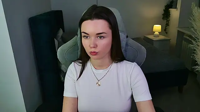 AvaFlower online show from September 2025 04:21:01 PM