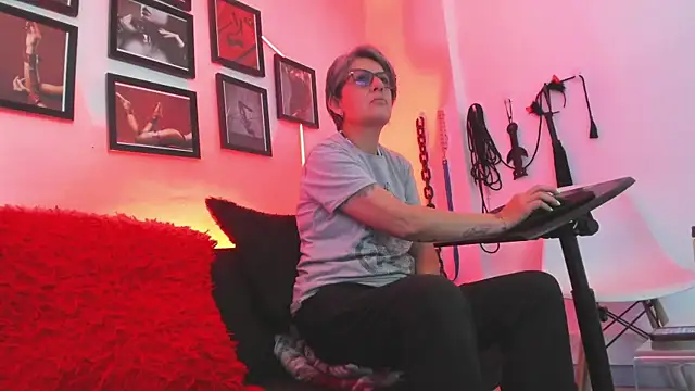 MistressNyx cg online show from January 2026 03:58:02 PM