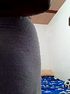 Snapshot of MORALAREAL chatting on November 2025 07:45:01 PM MORALAREAL online show from November 2025 07:45:01 PM