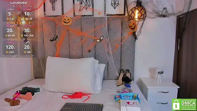 Snapshot of Gia_Scott chatting on October 2025 09:21:02 PM Gia Scott online show from October 2025 09:21:02 PM