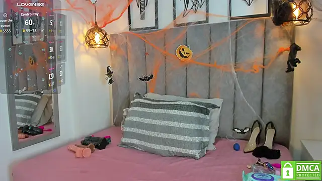 Snapshot of Gia_Scott chatting on October 2025 08:22:02 PM Gia Scott online show from October 2025 08:22:02 PM