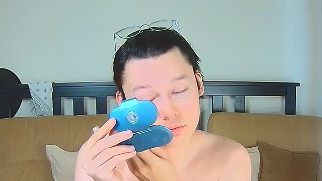 Derek Carter online show from September 2025 01:01:01 PM