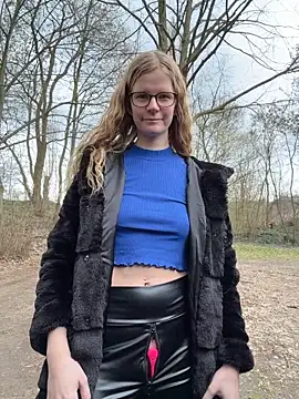 Bikergirl 97 online show from March 2026 10:31:01 AM