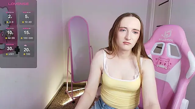 Vi Luxy online show from September 2025 02:22:01 AM