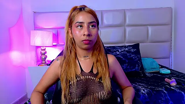 Snapshot of laila_stilwiills chatting on September 2025 12:55:01 AM laila stilwiills online show from September 2025 12:55:01 AM