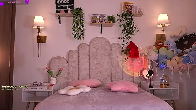 violeth     online show from February 2026 01:33:02 PM