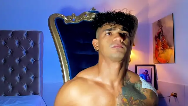 antonio  444 online show from June 2026 10:37:01 PM