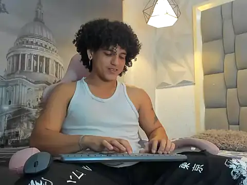 Xfire boy69 online show from November 2025 12:51:02 PM