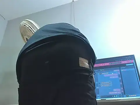 Xfire boy69 online show from February 2026 04:01:02 AM