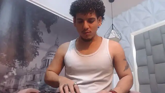 Xfire boy69 online show from March 2026 06:26:02 PM