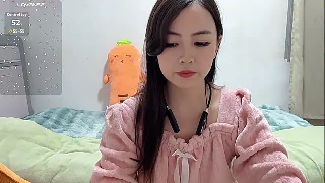 Snapshot of Yingbao-Baby chatting on December 2025 07:05:01 AM Yingbao-Baby online show from December 2025 07:05:01 AM
