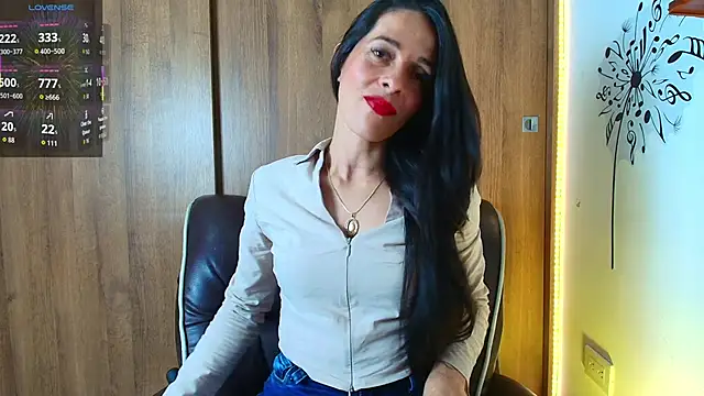 Snapshot of Sophia_k_Rk chatting on June 2026 12:46:02 AM Sophia k Rk online show from June 2026 12:46:02 AM
