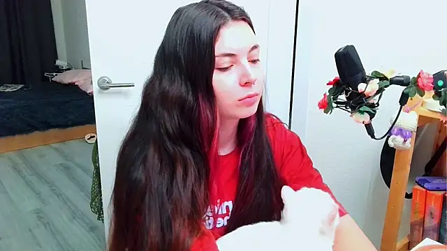 peachyness online show from February 2026 06:26:01 PM