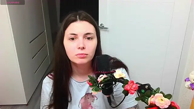 peachyness online show from April 2026 09:39:33 PM