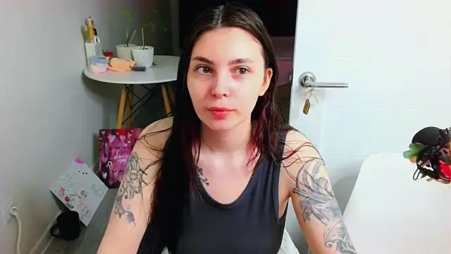 peachyness online show from July 2026 08:05:01 PM